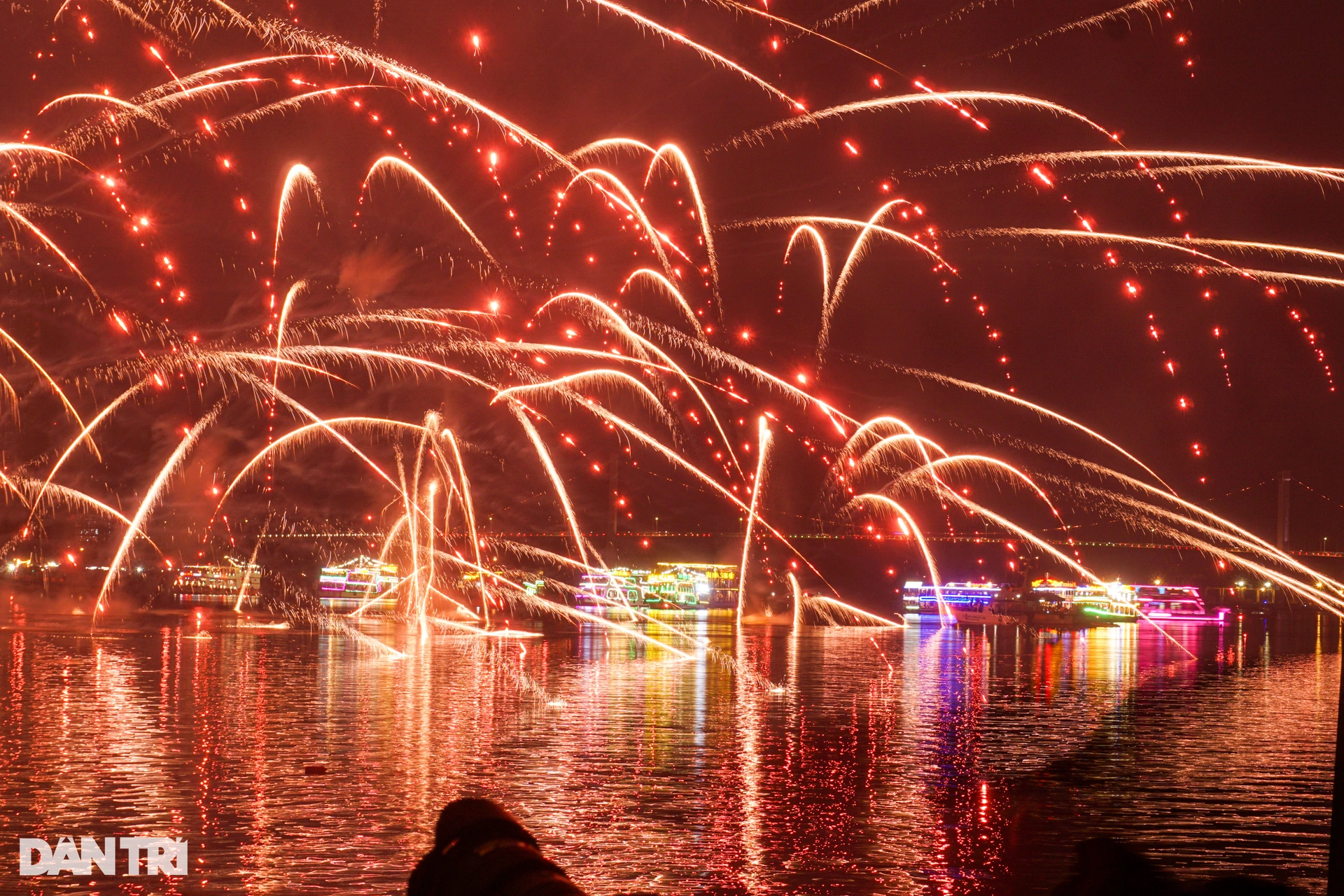 Impressed with the opening performance of Da Nang international fireworks 2024