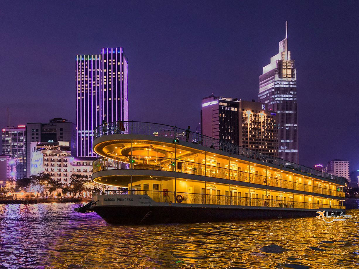 dinner cruise in Sai gon river